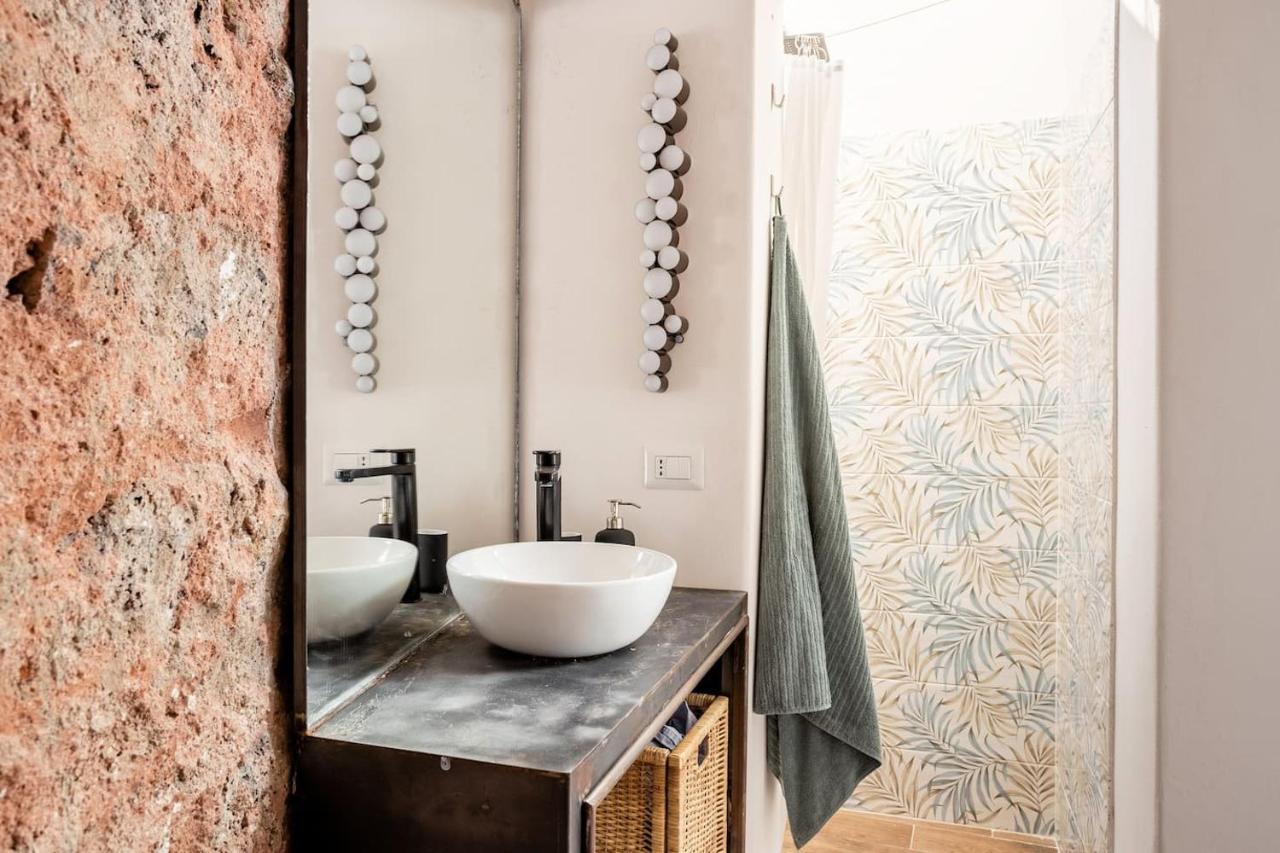 Home Rising Sun - Rooms With Private Bathrooms Catánia Buitenkant foto