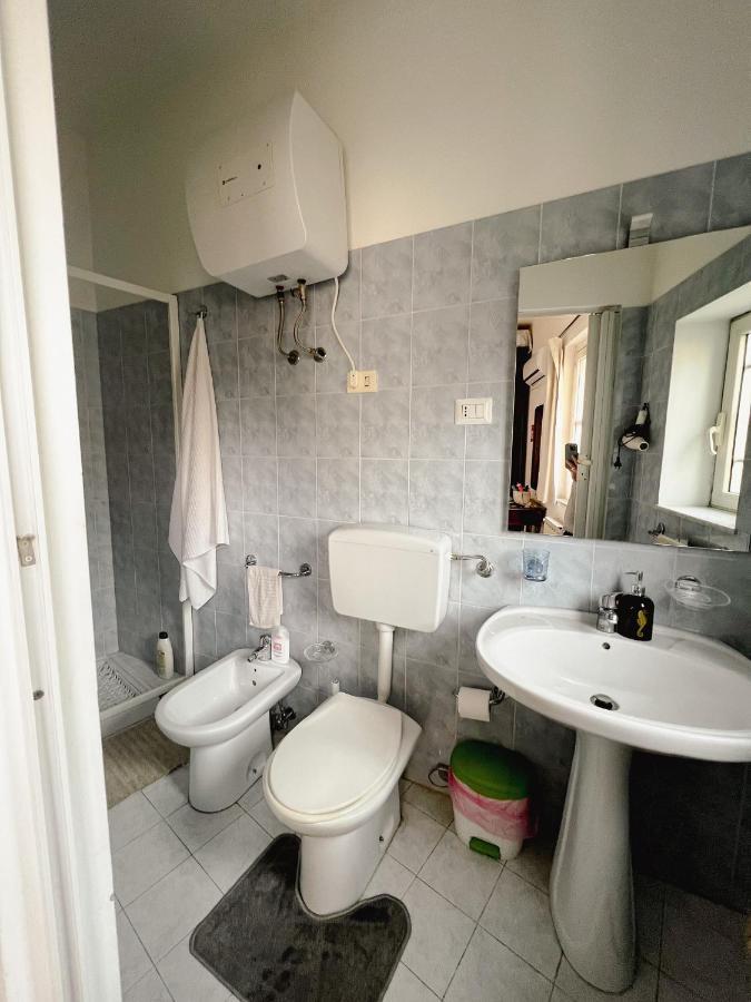 Home Rising Sun - Rooms With Private Bathrooms Catánia Buitenkant foto