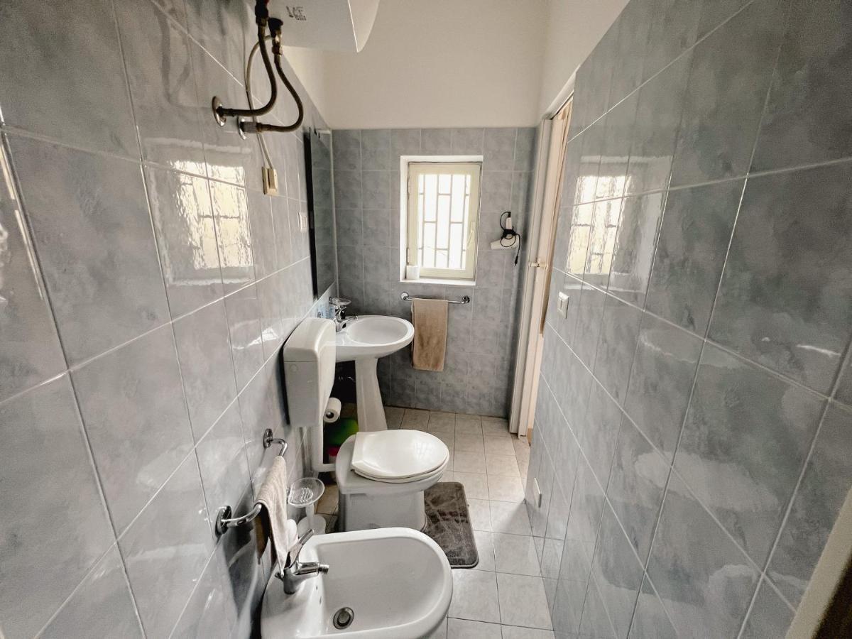 Home Rising Sun - Rooms With Private Bathrooms Catánia Buitenkant foto