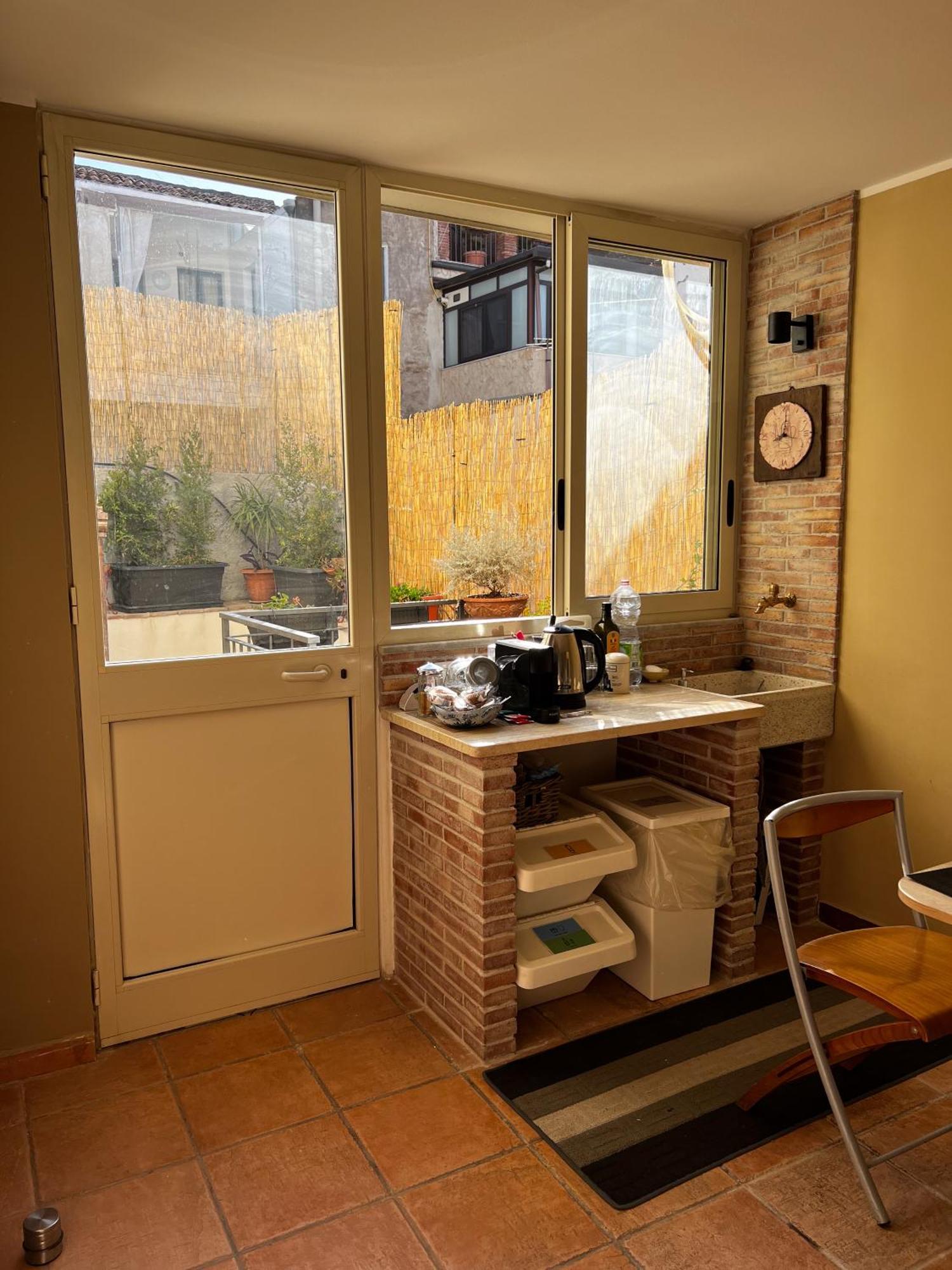 Home Rising Sun - Rooms With Private Bathrooms Catánia Buitenkant foto
